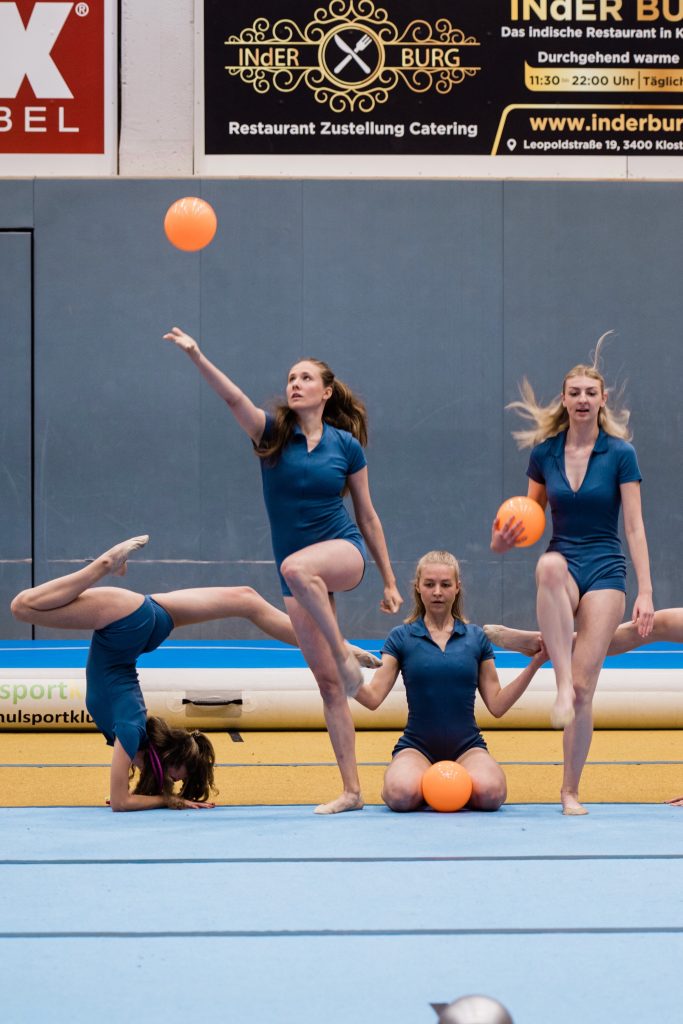 Rhythmische Gymnastik Maxis (ab 15 Jahren) - 2. Semester